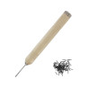Modelcraft zatloukač hřebíků, ocelové hřebíky 0,7x6mm (100ks). Vhodný všude tam, kde je potřeba mít mini spoje, např. železniční či lodní modeláři, čalounění, dekorace, hobby. Celková délka 150mm, průměr rukojeti 15mm, průměr trubičky 2mm, hmotnost 33g.