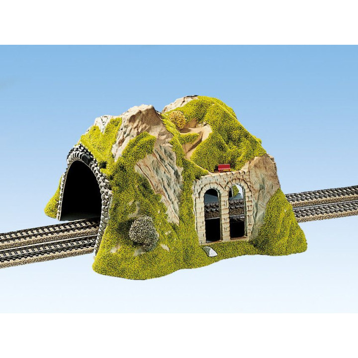 Hora s tunelom, dvojkoľajný 30 x 28 cmNO02430