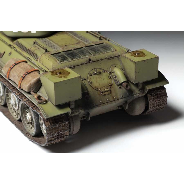 Model Kit tank 3686 - T-34/76 mod.1942 (1:35)
