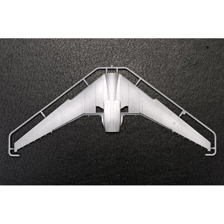 Model Kit letadlo 7013 - Ilyushin IL-62M (1:144)