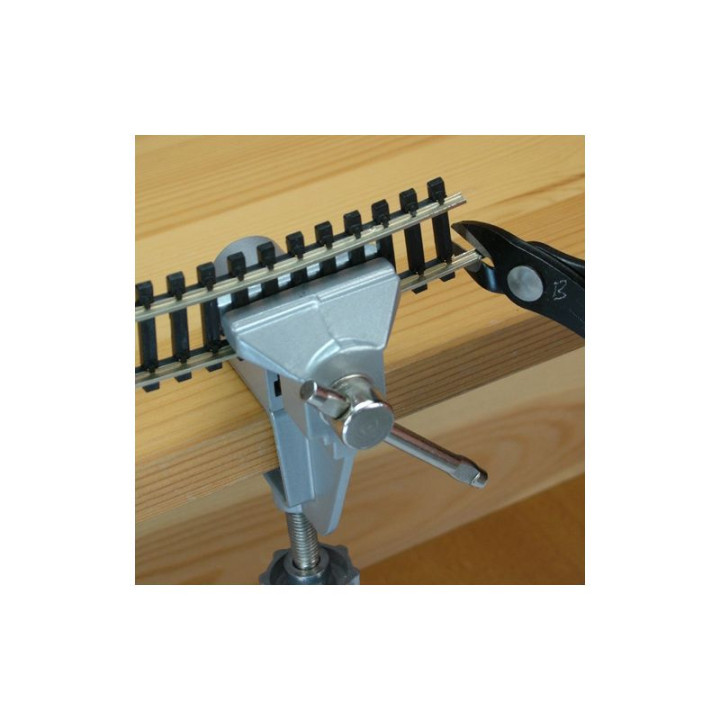 Modelcraft svěrák 30mm