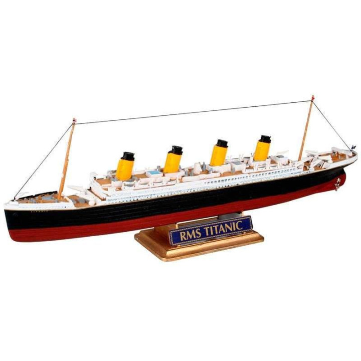 Plastic ModelKit loď 05804 - R.M.S. Titanic  (1:1200)