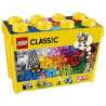 S tímto obrovským boxem LEGO Classic Velký kreativní box LEGO® 10698 plným klasických kostek LEGO® ve 33 různých barvách zažiješ skutečnou stavební horečku.