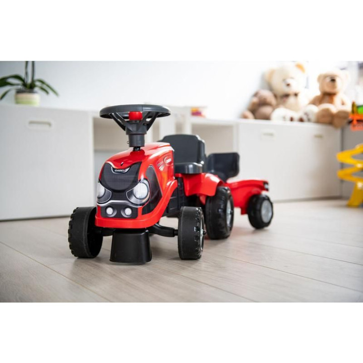 FALK - Dětské odrážedlo Baby Case IH s vlečkou, lopatkou a hrabičkami