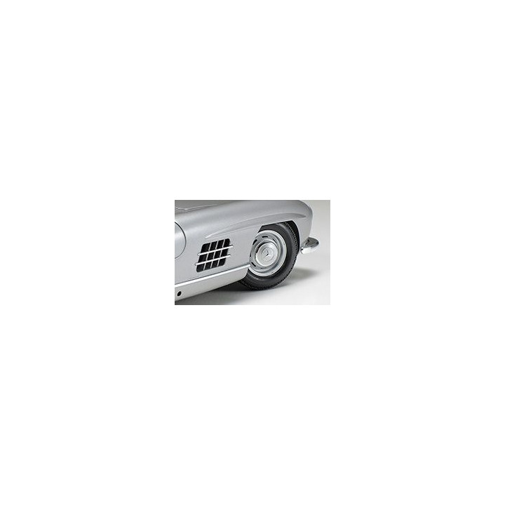 Tamiya Mercedes Benz SL300 Gullwing 1/24