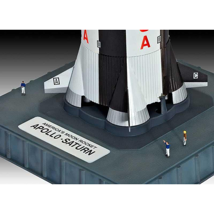 Plastic ModelKit vesmír 04909 - Saturn V (1:144)