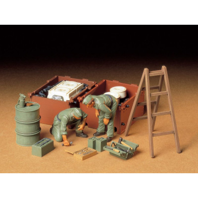 Tamiya German Tank Engine Maintenance Crew 1/35
