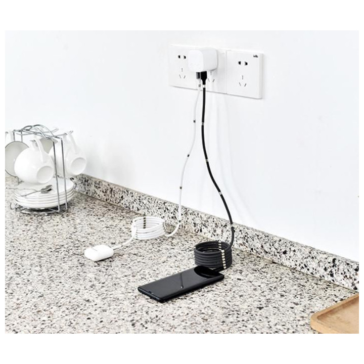Magnetický samonavíjecí USB nabíjecí kabel (Micro USB) (180 cm)
