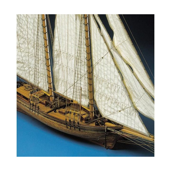 COREL Flying Fish 1860 1:50 kit