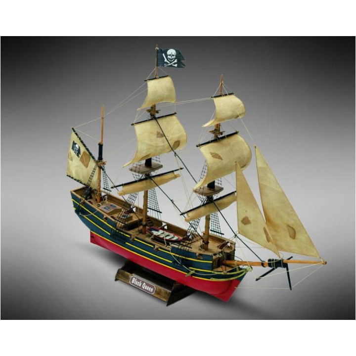 MINI MAMOLI Black Queen 1:135 kit
