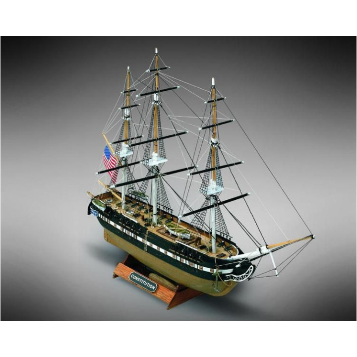 MINI MAMOLI U.S.S. Constitution 1:330 kit