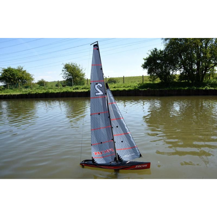 Focus V2 1m plachetnice PNP