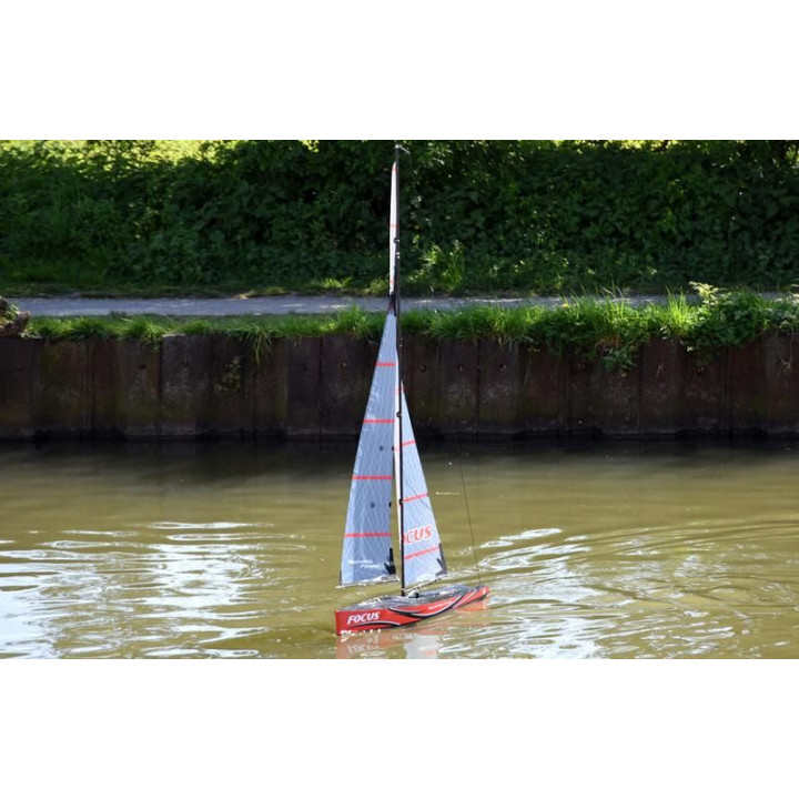 Focus V2 1m plachetnice PNP