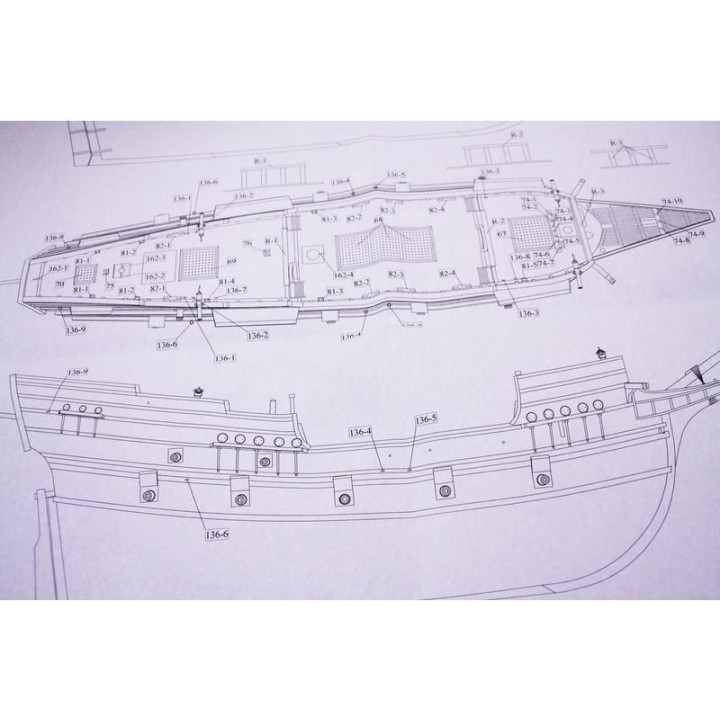 Dušek Golden Hind 1577 1:72 kit