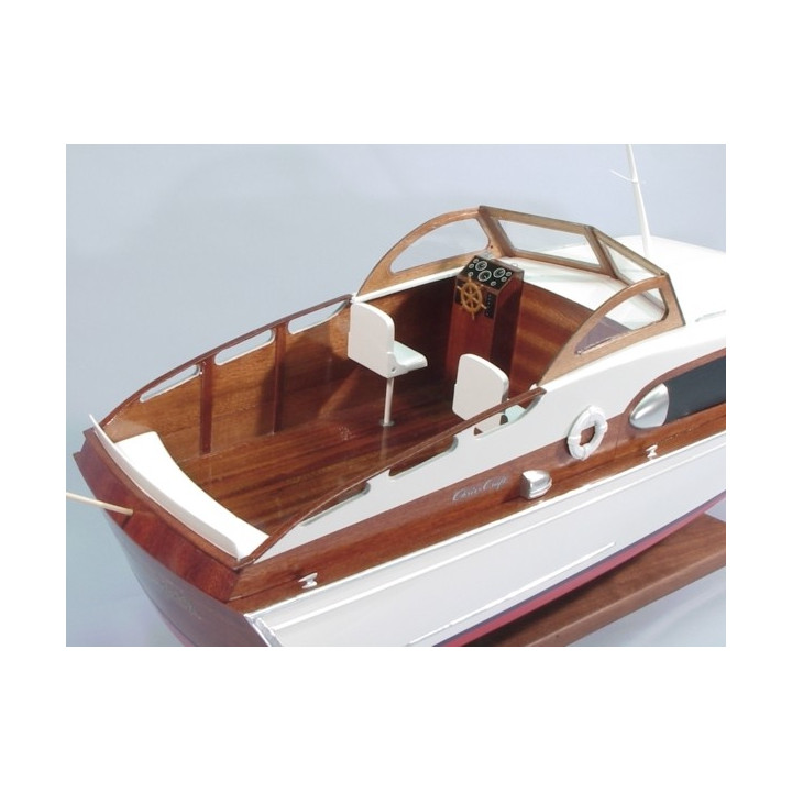 1954 Chris-Craft Commander rychlý člun 914mm