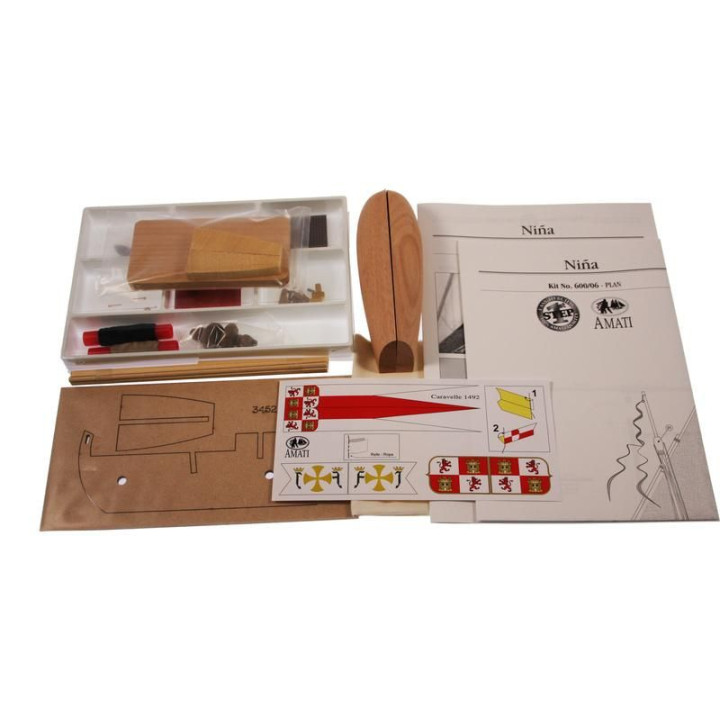 AMATI Nina 1:135 kit