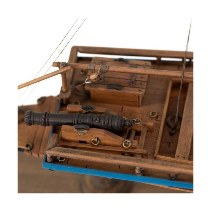AMATI Švédská válečná loď 1775 1:35 kit