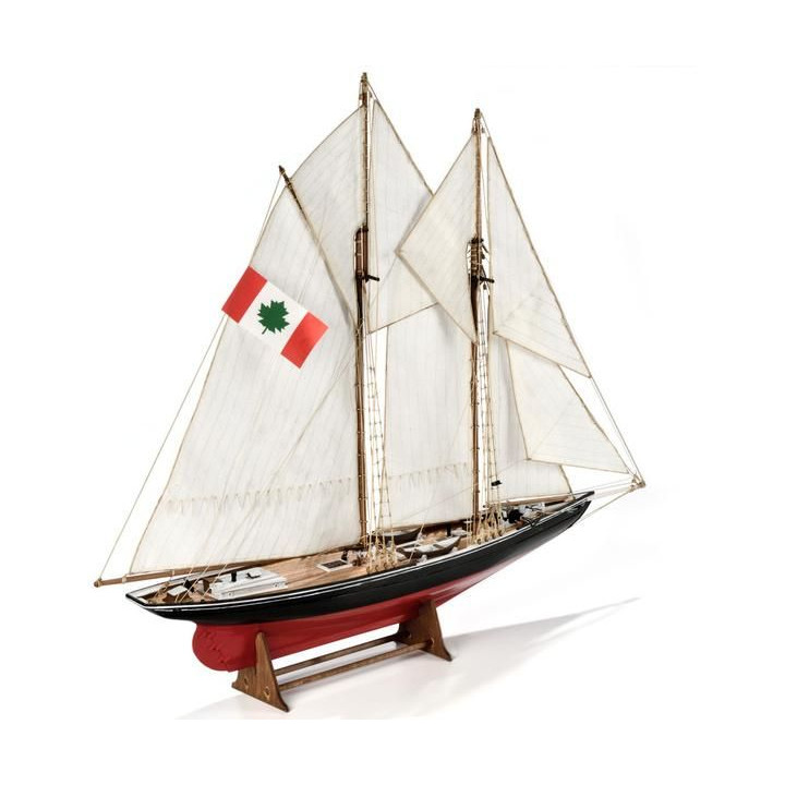 AMATI Bluenose škuner 1921 1:100 kit