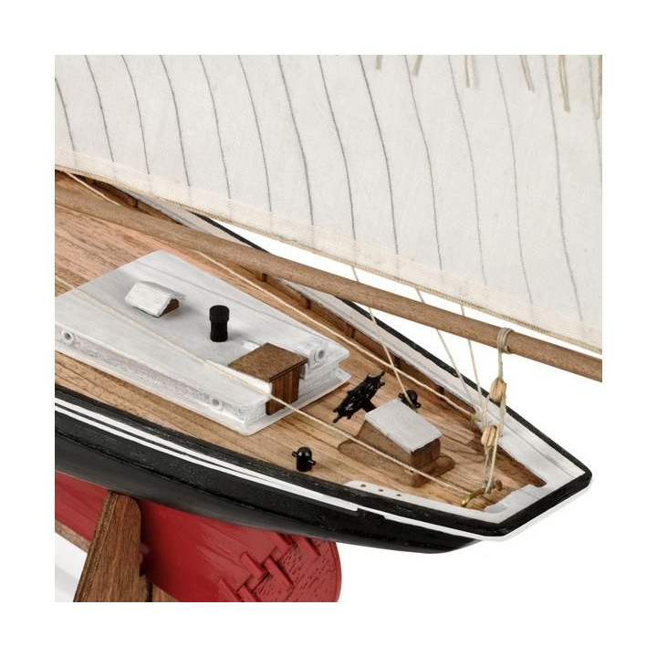 AMATI Bluenose škuner 1921 1:100 kit