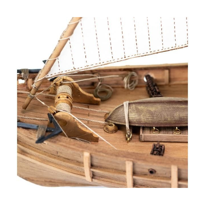 AMATI Nina karavela 1492 1:65 kit