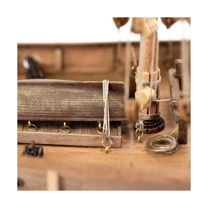 AMATI Nina karavela 1492 1:65 kit