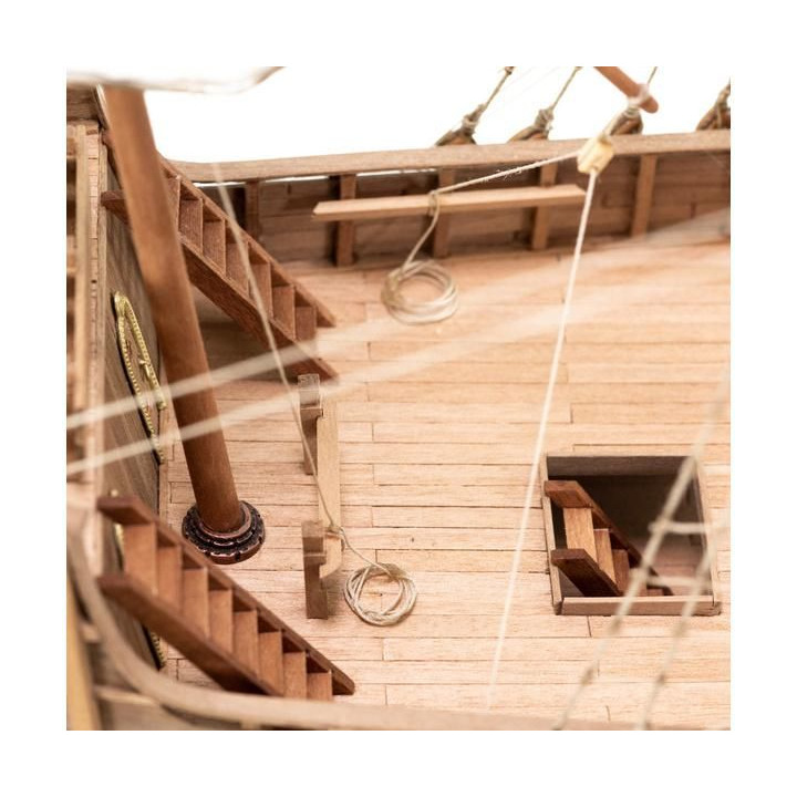 AMATI Santa Maria karavela 1492 1:65 kit
