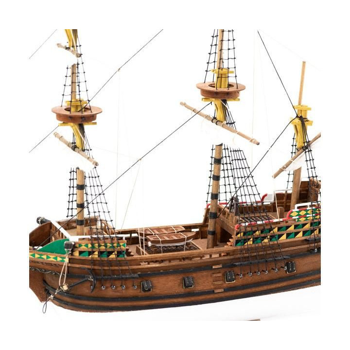AMATI Mayflower 1620 1:135 kit