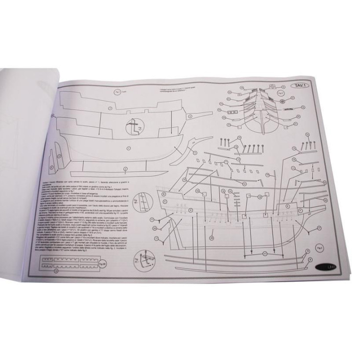 COREL Mayflower 1:140 kit