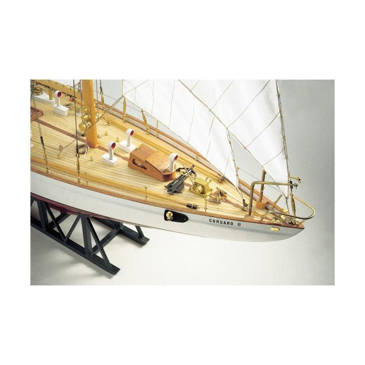 COREL Corsaro II plachetnice 1:24 kit