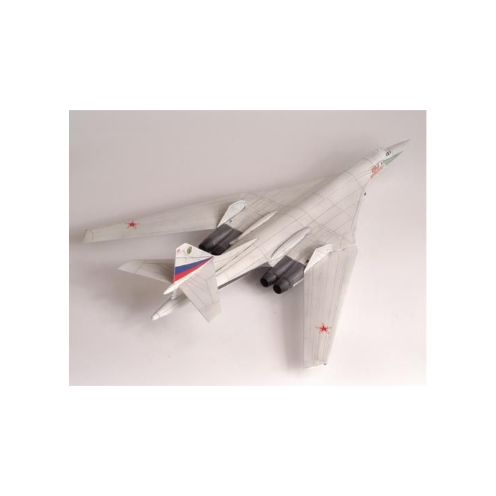 Model Kit letadlo 7002 - Tupolev TU-160 Russian Strategic Bomber (1:144)