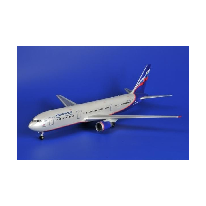 Model Kit letadlo 7005 - Boeing 767-300 (1:144)
