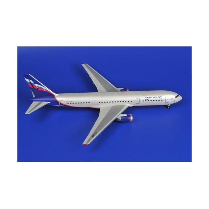 Model Kit letadlo 7005 - Boeing 767-300 (1:144)