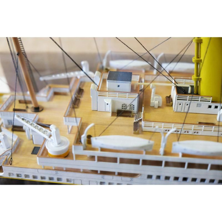 Mantua Model Titanic 1:200 kit