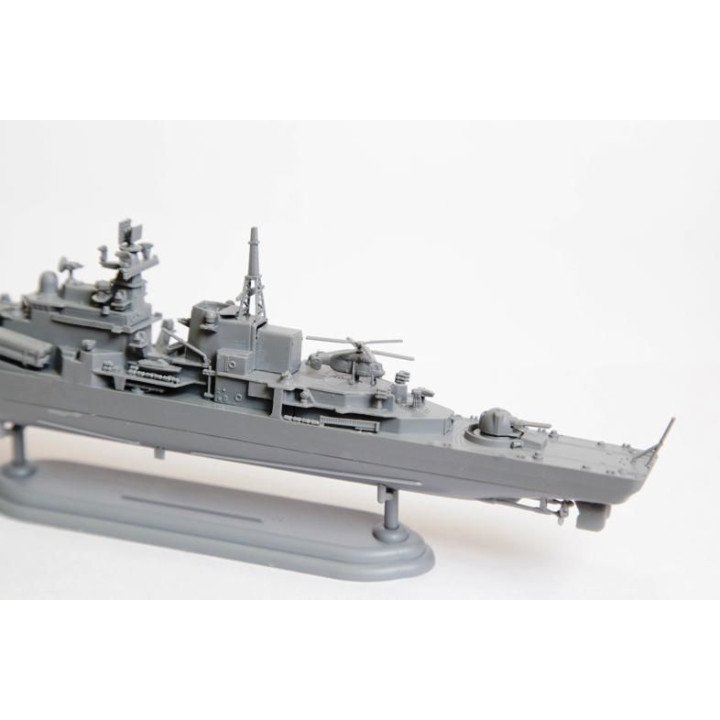 Model Kit loď 9054 - Russian Destroyer Sovremenny (1:700)