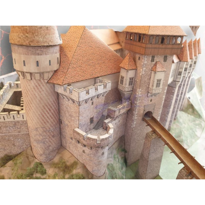 Hrad Corvin 1:300