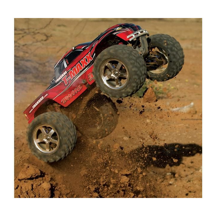 Traxxas Nitro T-Maxx 3.3 1:8 TQi Bluetooth RTR červený