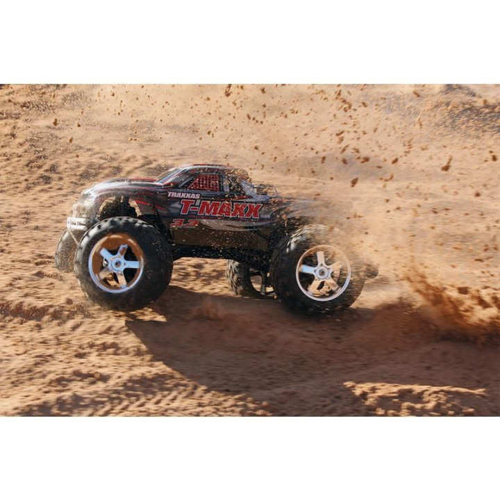 Traxxas Nitro T-Maxx 3.3 1:8 TQi Bluetooth RTR červený