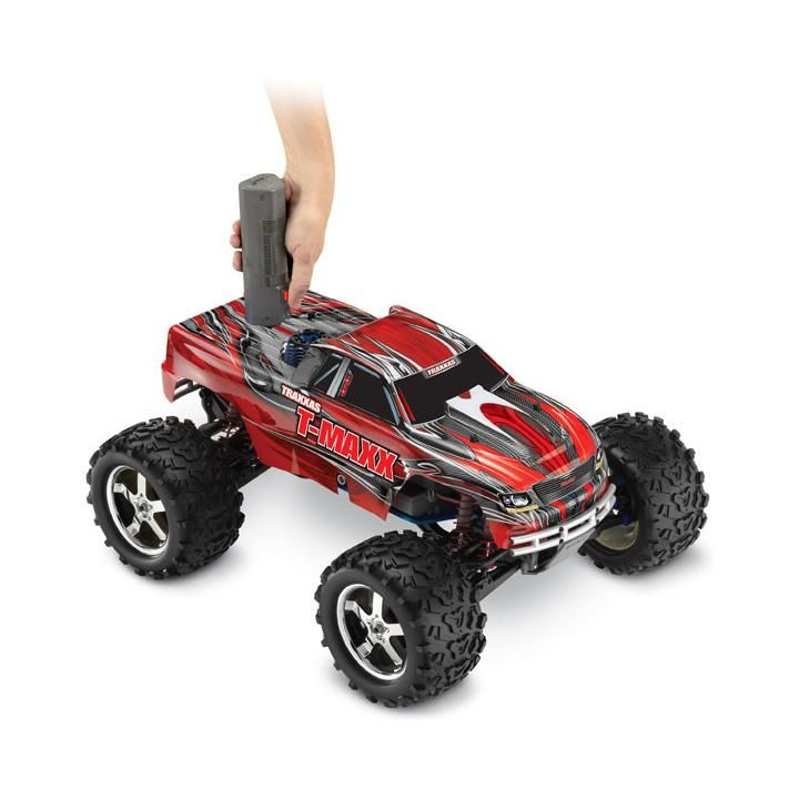 Traxxas Nitro T-Maxx 3.3 1:8 TQi Bluetooth RTR červený