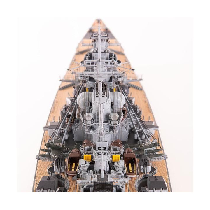 AMATI Bismark 1939 1:200 kit