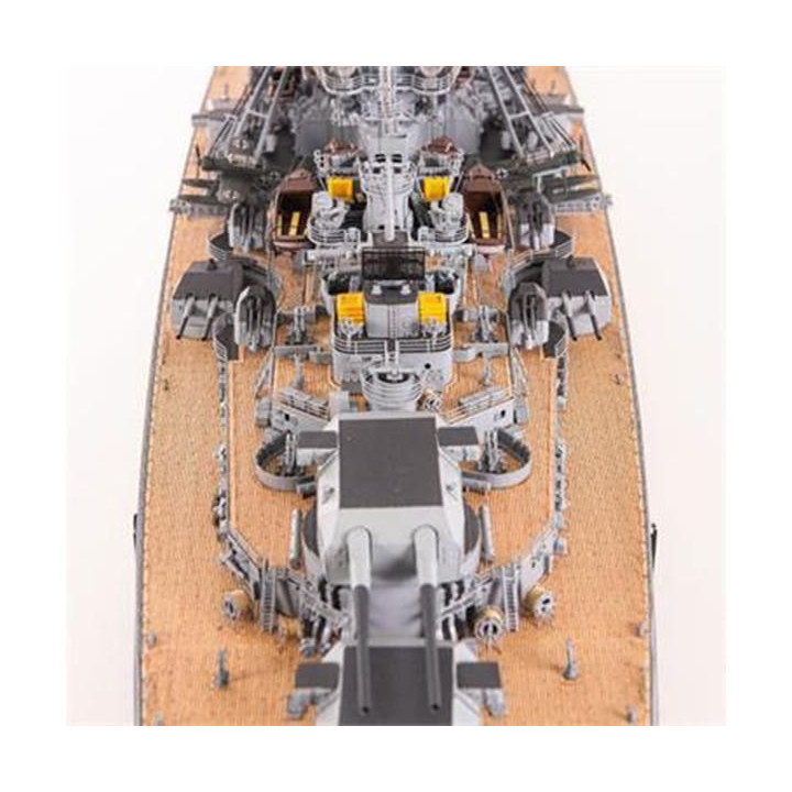 AMATI Bismark 1939 1:200 kit