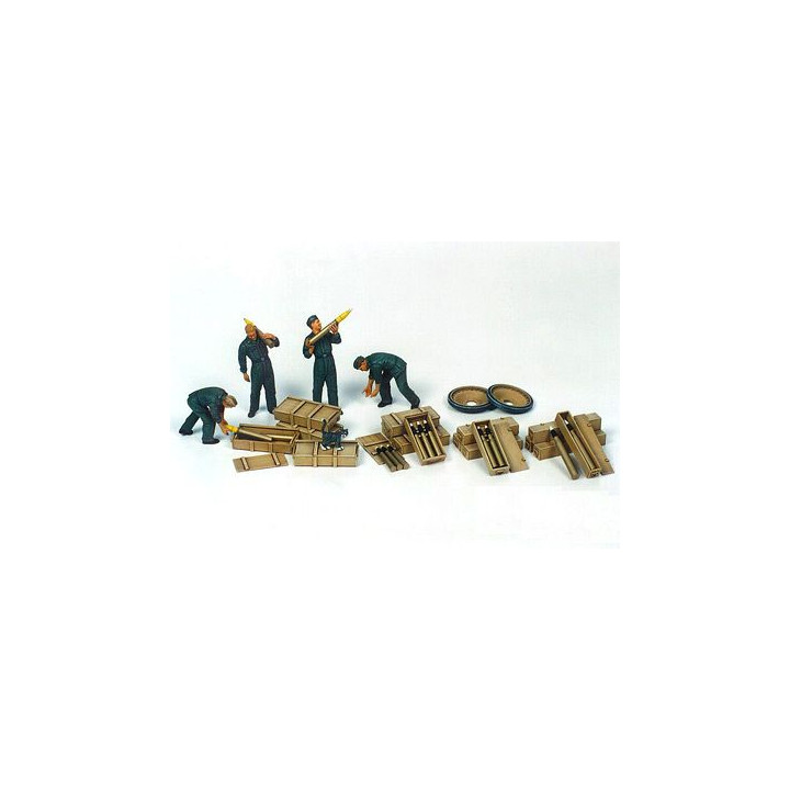 Tamiya German Tank Ammo-Loading Crew Set 1/35