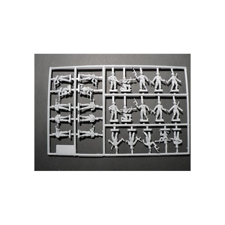 Model Kit figurky 6045 - WWII - GERMAN PARATROOPERS (1:72)
