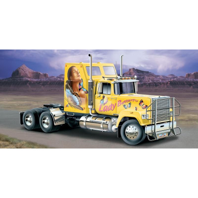 Model Kit truck 3820 - AMERICAN SUPERLINER (1:24)