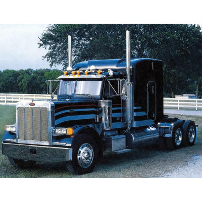 Model Kit truck 3857 - CLASSIC PETERBILT 378 "Long Hauler" (1:24)