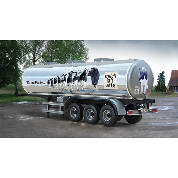 Model Kit návěs 3911 - CLASSIC TANK TRAILER "We are family" (1:24)