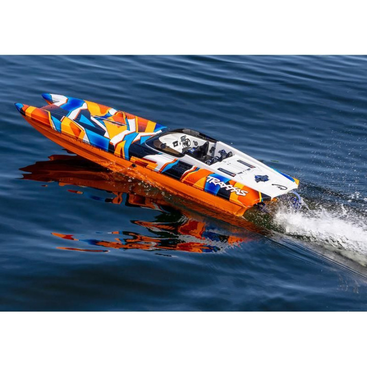 Traxxas DCB M41 TQi RTR červený