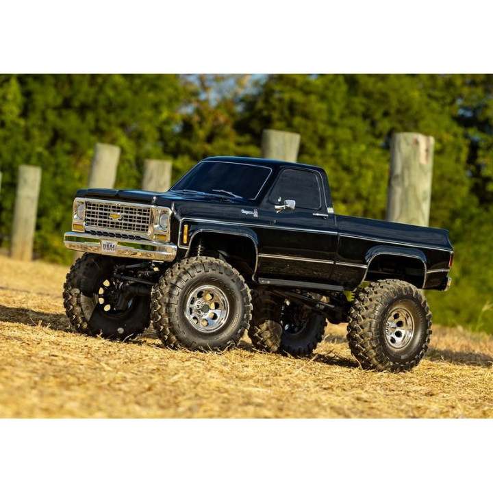 Traxxas TRX-4 Chevrolet K10 1979 TQi 1:10 RTR černý