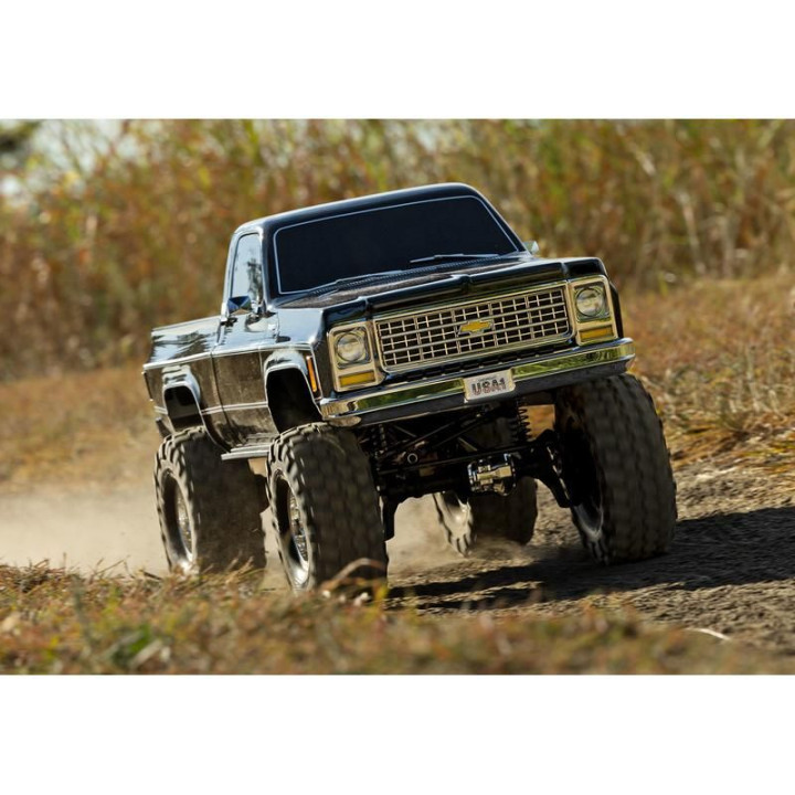 Traxxas TRX-4 Chevrolet K10 1979 TQi 1:10 RTR černý