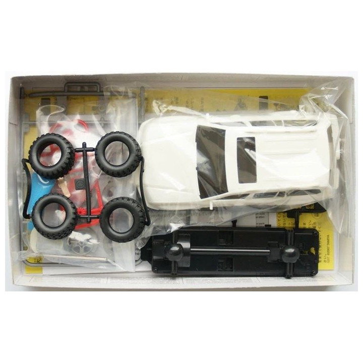 Tamiya 1:32 Mini 4WD Toyota Landcruiser 100