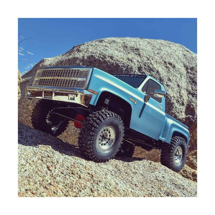 Axial SCX10 III Base Camp Chevrolet K10 1982 RTR
